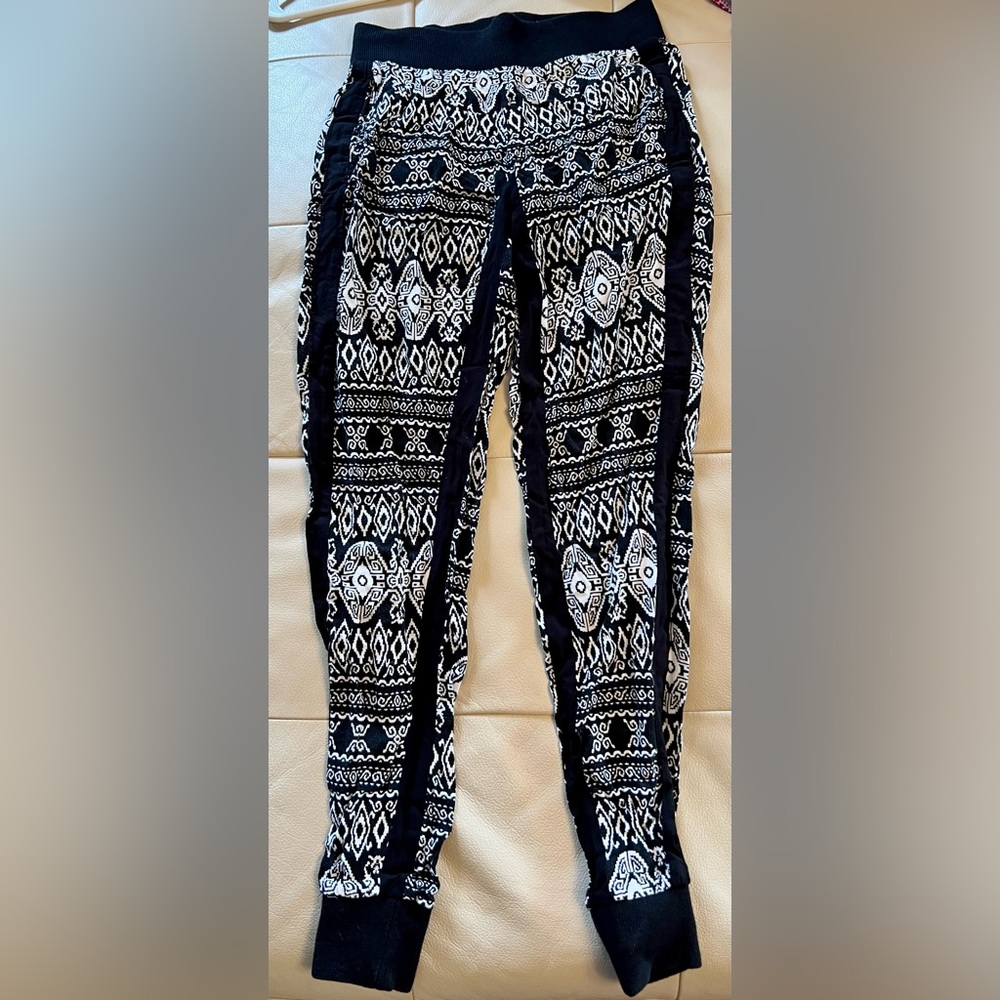 Juniors * Size XXS * long pants with elastic waistband